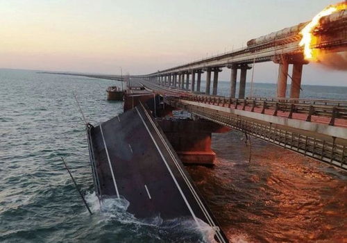 克里米亚大桥再遭袭击，俄方为何沉默？背后真相令人震惊