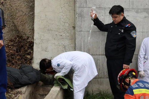 6岁弟弟1毛钱买2碗面2瓶奶，妈妈下班带娃找老板付款送西瓜感谢！