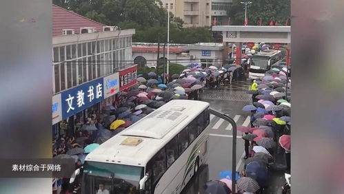 万人送考，毛坦厂中学再现震撼场面！高考背后的故事让人泪目
