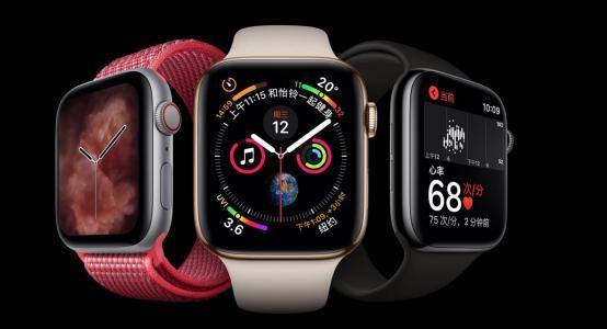 戴着Apple Watch S10游泳场景