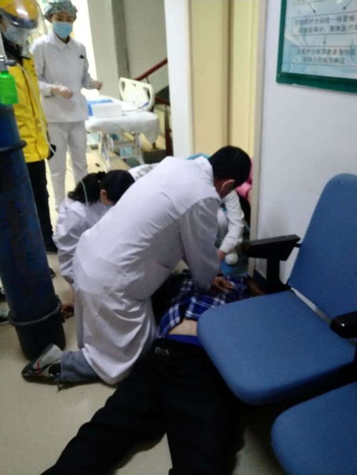 每天至少一包烟，男子确诊三种癌症后放弃治疗！医生痛心提醒：戒烟真的不晚