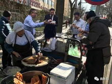 阿娟与伙伴在上海街头训练