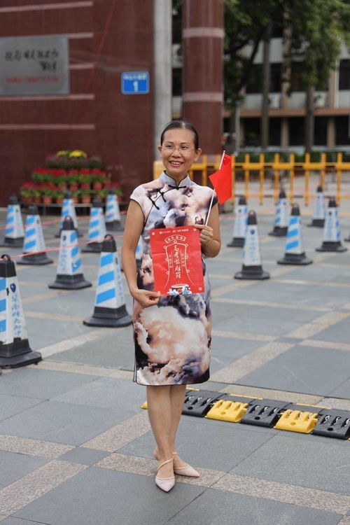 高考前紫色内裤送考旗袍爆单，家长们的“谐音梗”祝福太拼了！