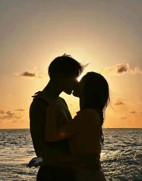 徐艺洋深夜给黄子韬打电话哭了，这对情侣的甜蜜与辛酸你真的了解吗？