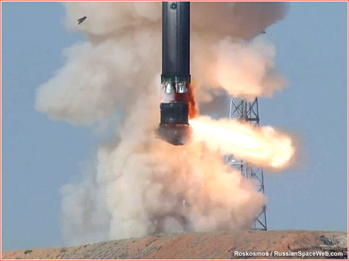 俄罗斯导弹发射瞬间