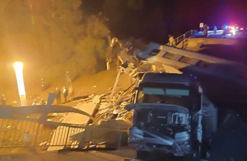 布良斯克州桥梁爆炸后现场