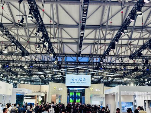 消费者选购家电场景