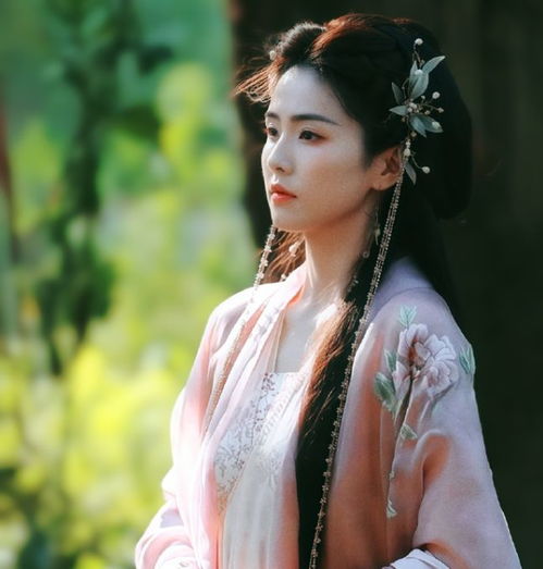 白鹿七分裤出圈，仙侠剧终于有了时尚新风向