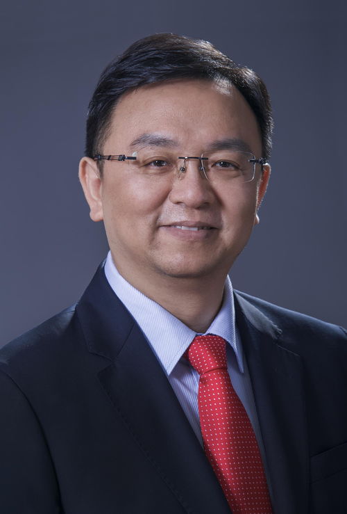 比亚迪智能化下半场：王传福直面短板，千亿投入换未来