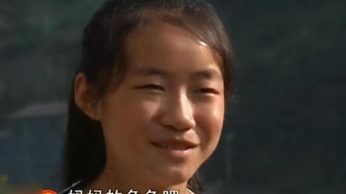 女童母亲接受采访画面