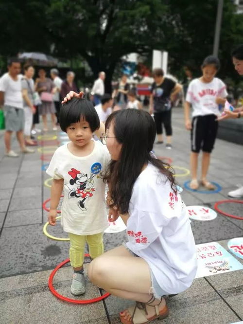 街头公益宣传儿童保护图片