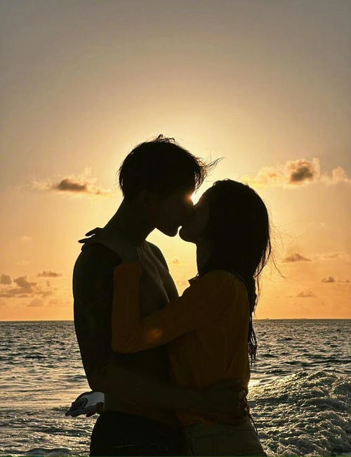 黄子韬徐艺洋跨国交换人生：从甜蜜官宣到异国体验的浪漫旅程