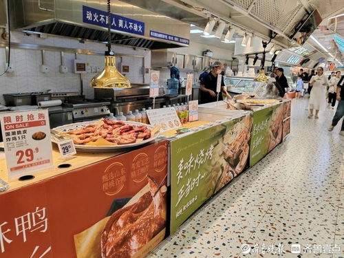 日本超市顾客购买陈年大米产品