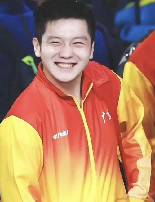 樊振东与队友合影