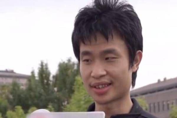 北大韦神账号上线仅4秒，粉丝破百万！“质朴学神”为何总能刷屏？