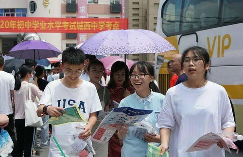 27岁高三班主任回应首次送考：愿你们不负青春，勇敢出发