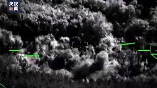 乌军使用海马斯火箭炮系统作战