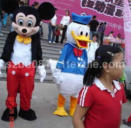 “社牛”送考家长来了，这届爸妈太拼了！