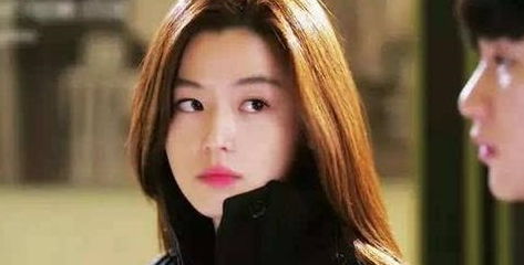 全智贤与家人温馨合影