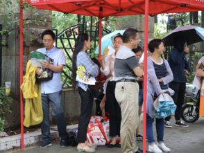 高考第一天结束：你不是一个人在战斗，千军万马共赴梦想之路