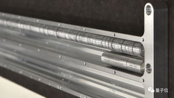 马斯克在SpaceX总部接受采访