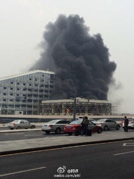 乌军无人机突袭俄多州机场 画面曝光背后真相