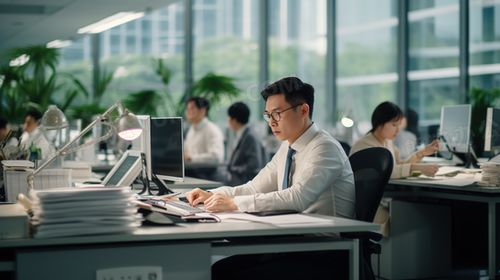 从行政到主管，我的学历提升之路如何改变职业轨迹