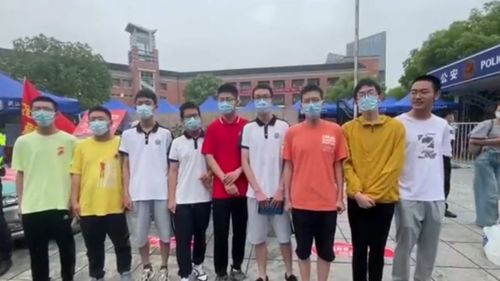 清华学霸凡尔赛式送考，坦言高考成绩“低于预期”引热议