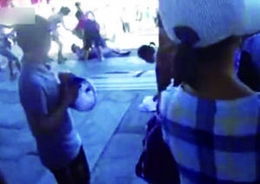 游客被多人围殴视频截图画面