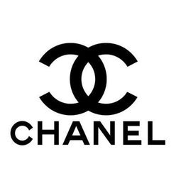 Monki品牌LOGO与街头风穿搭展示图