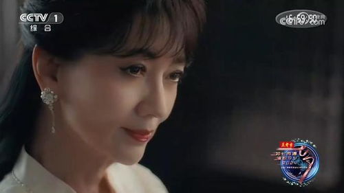 叶童在舞台中央表演