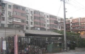 街道办大楼外景