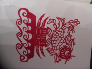 剪纸艺术作品《鱼跃龙门》特写