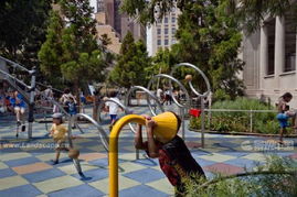 联合广场公园人群聚集