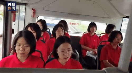 张桂梅的第15次送考：她用一生守护大山里的梦想