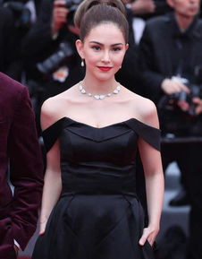 张译宣布暂时息影：从“拼命三郎”到沉淀自我，他为何选择停下脚步？