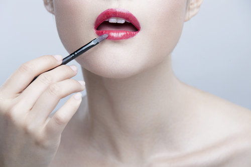 后来我才懂，口红是写给自己的情书