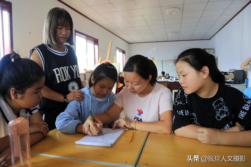 干强用手语与儿子交流