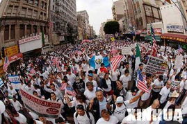 洛杉矶街头爆发抗议活动