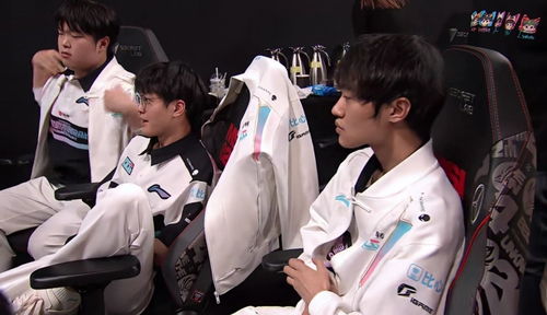 BLG对战AL：热血电竞对决引爆微博热搜，精彩瞬间全记录