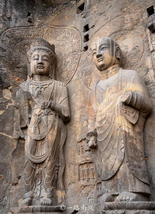 龙门石窟的佛像群