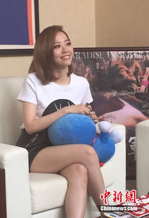 张靓颖接受采访