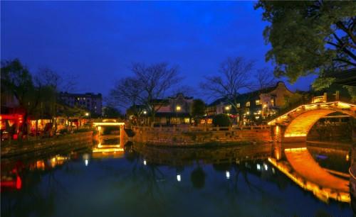 桃花潭古镇夜景