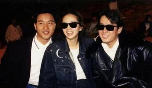 谢霆锋与替身车手合影