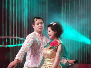 小沈阳与女儿同台演出照片