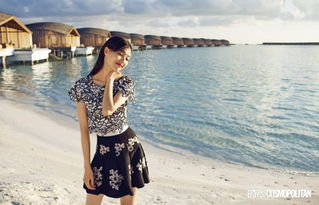 唐嫣骑行海边夕阳下