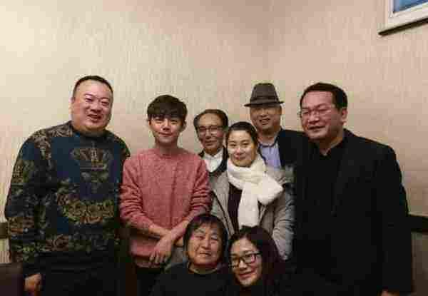 大刚生前家庭合照