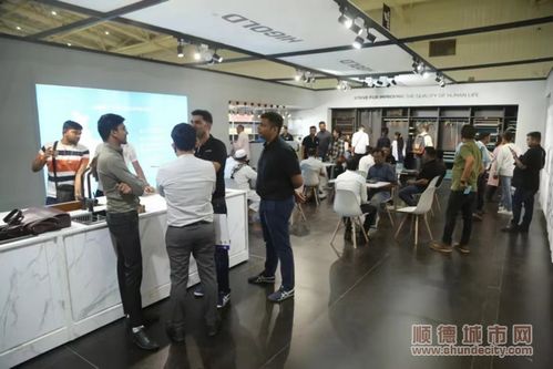 中国外贸企业参加国际展会现场