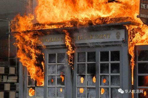 洛杉矶街头国民警卫队巡逻