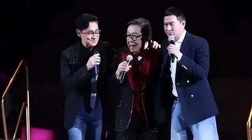 邓超周深陶喆同台演唱画面